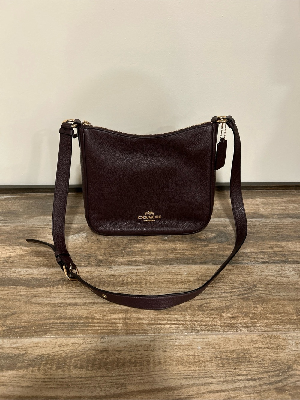 Coach C1648 Ellie File Bag Pebbled Leather Adjust Crossbody Gold tone hardware